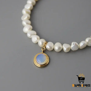 Irregular Pearl Round Medal Necklace